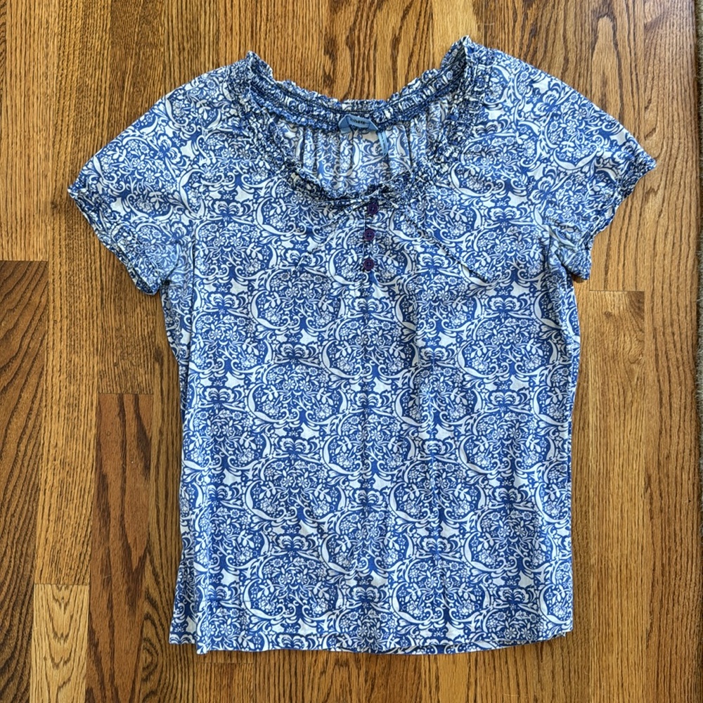IZOD | Blue White Paisley Floral Peasant Top Ruffle Neck | Small